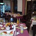 Enchevi Hotel
