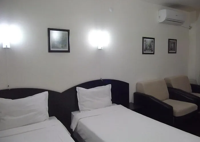 Enchevi Hotel Kirkowo