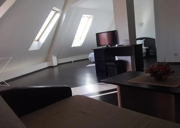 Enchevi 酒店 基尔科沃