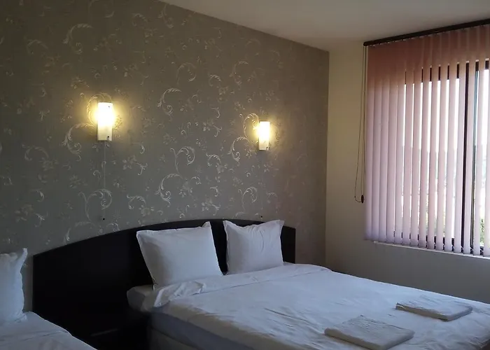 Enchevi Hotel Kirkowo